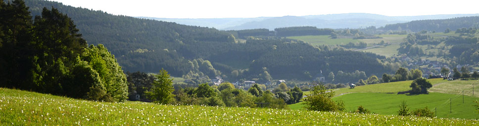 Blick von den Höhen des Spessart auf Aura