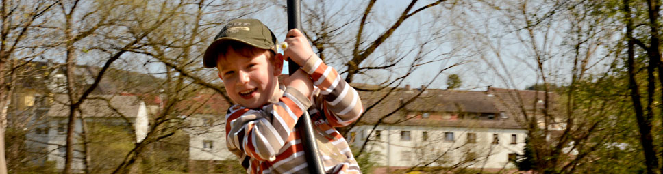 Seilbahn am Kinderspielplatz Parksee in Rieneck