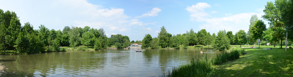 Panoramabild der Naturbade-Anlage in Arnstein