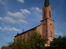 Dem Himmel entgegen - Kirche in Fellen