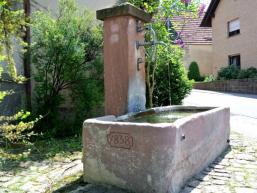 Wasser als Lebensenergie - Dorfbrunnen in Weikersgrüben