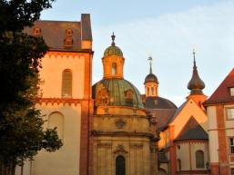 Schönbornkapelle und Neumünster