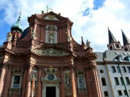 Kirche Neumünster - Romanische Basilika