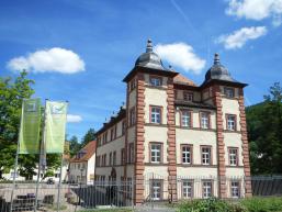 Das Gebäude indem sich das Infozentrum des Naturparks Spessart befindet