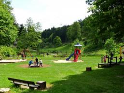 Kinderspielplatz im Tierpark Heigenbrücken