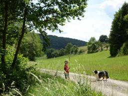 Auf dem Weg zum Wasserfall im Saaletal