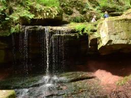 Im Saaletal findet sich ein Wasserfall der besonderen Art